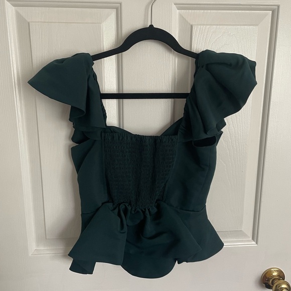 EXPRESS SWEETHEART NECKLINE FLUTTER SLEEVE PEPLUM TOP - Picture 3 of 4